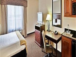 Khách sạn Holiday Inn Express & Suites Miami