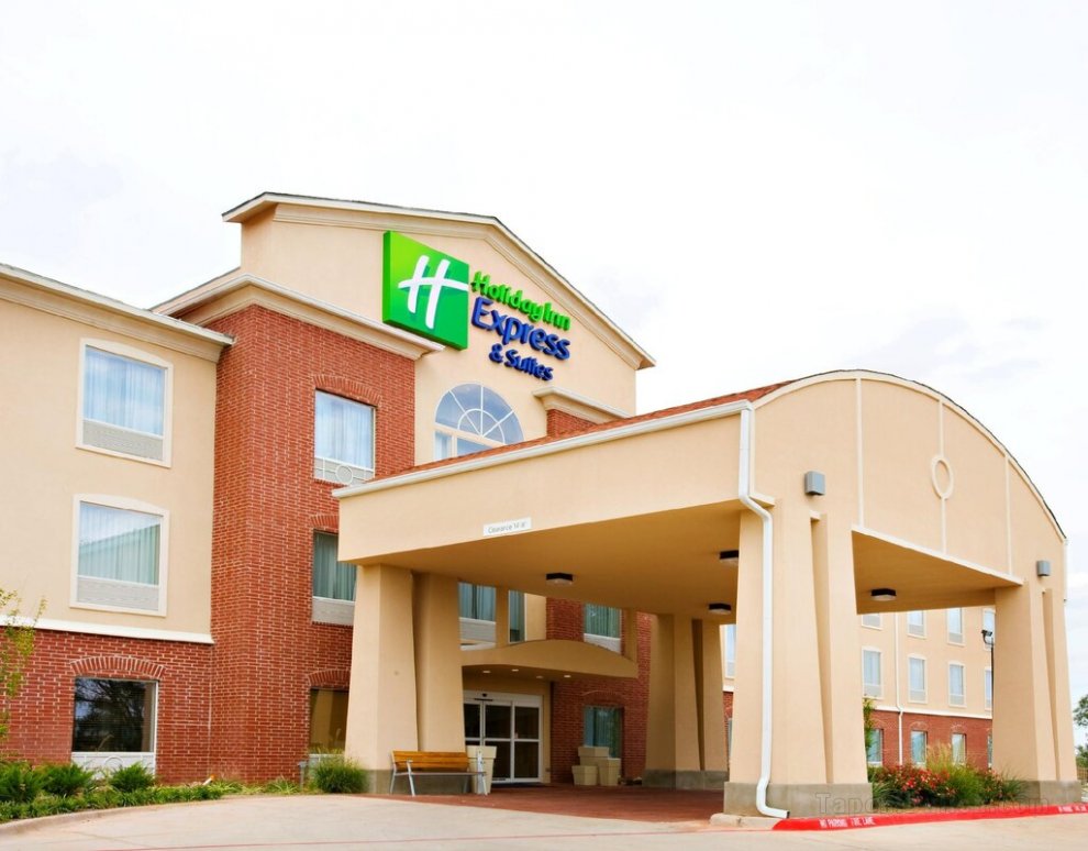 Khách sạn Holiday Inn Express & Suites Shamrock North