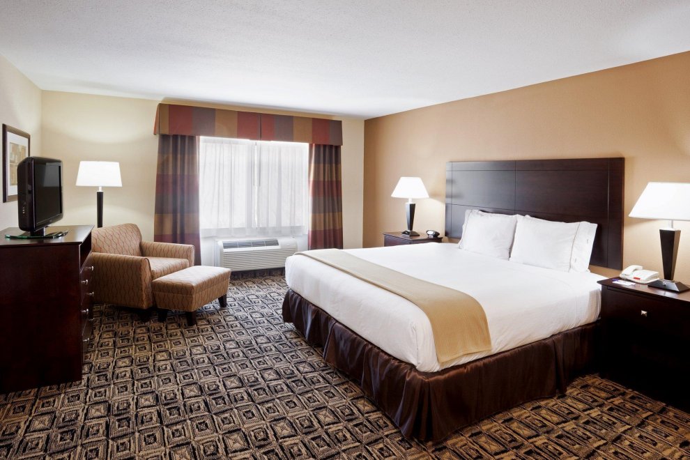 Khách sạn Holiday Inn Express & Suites Zanesville North