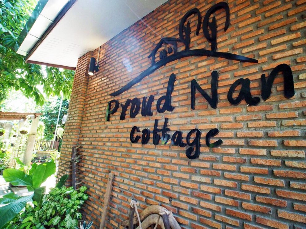 Proud nan cottage
