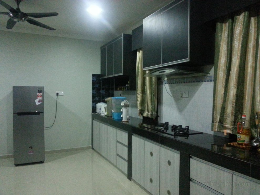 5 Rooms Bungalow Homestay RIZQI Kerteh