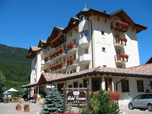Khách sạn Corona Dolomites