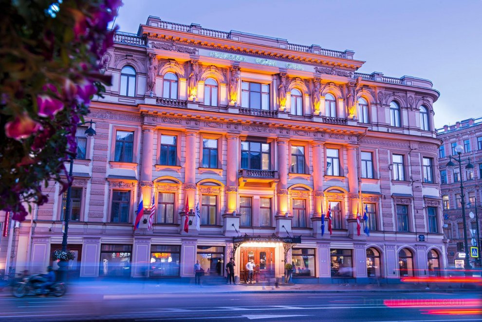 Khách sạn Radisson Royal St. Petersburg