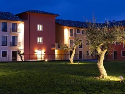 Khách sạn Parchi Del Garda