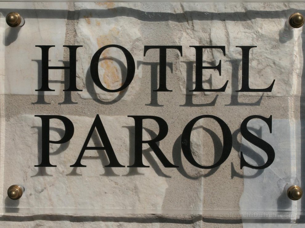 Khách sạn Paros
