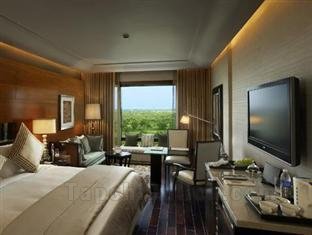 The Leela Ambience Gurugram Hotel & Residences
