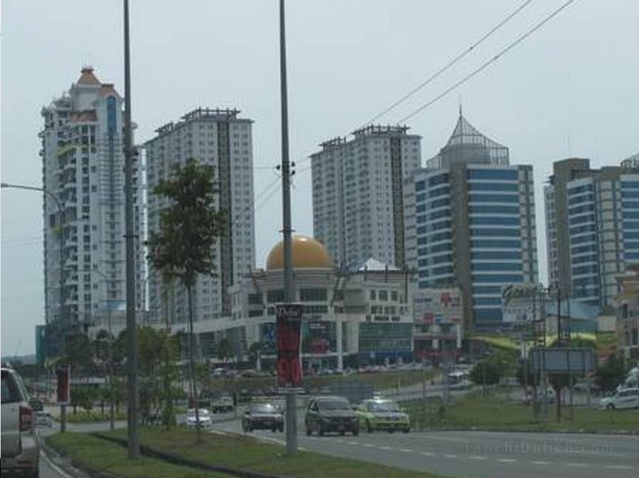 1 Borneo Tower B Service Condominiums