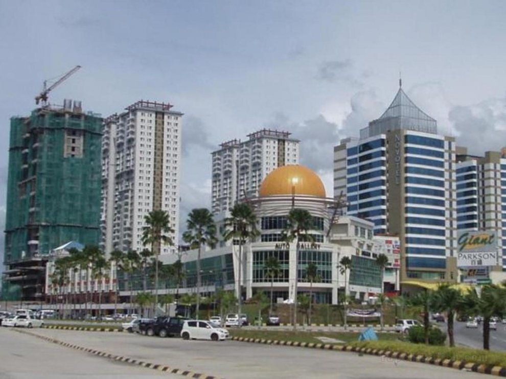 1 Borneo Tower B Service Condominiums