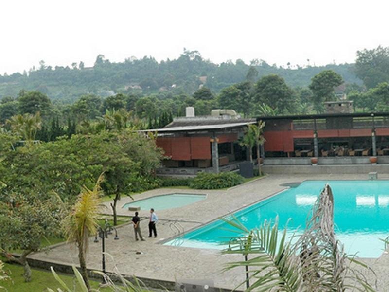 Khách sạn Grand Lembang
