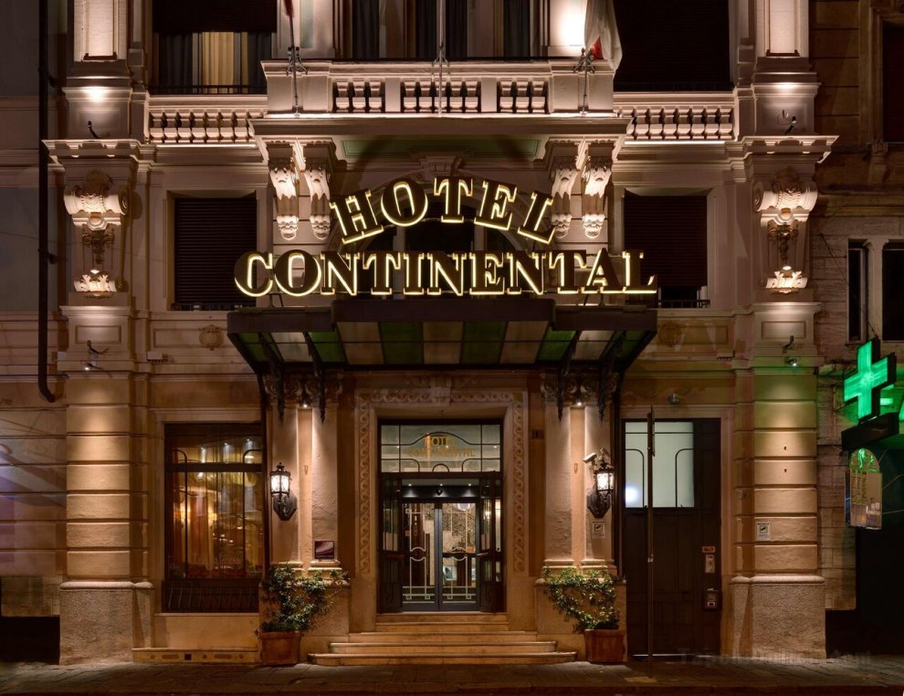 Khách sạn Continental
