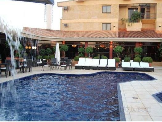 Khách sạn Las Ventanas Suites