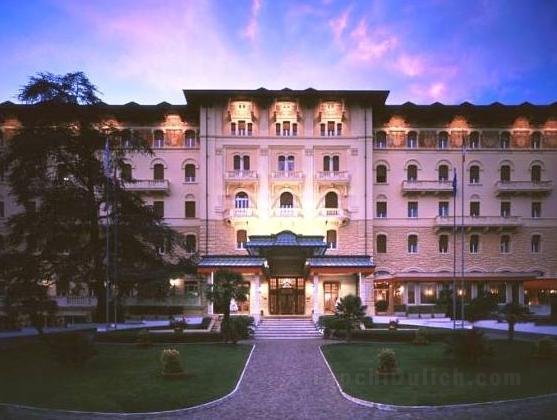 Khách sạn Grand Palazzo Della Fonte