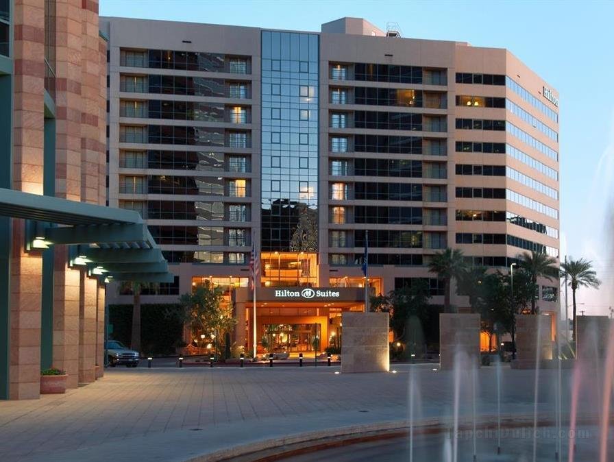 Embassy Suites by Hilton Phoenix Downtown