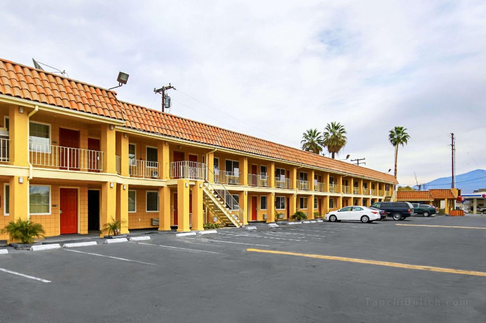 Econo Lodge San Bernardino I - 215