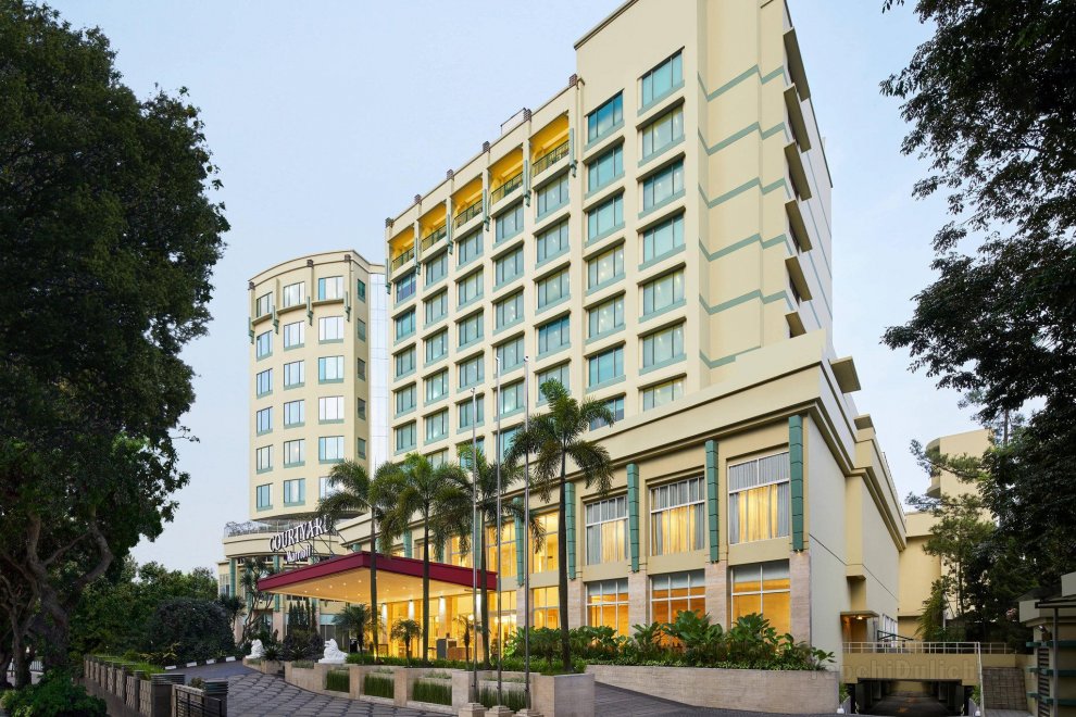 Courtyard by Marriott Bandung Dago – CHSE Certified