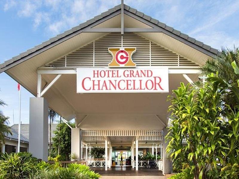 Khách sạn Grand Chancellor Palm Cove