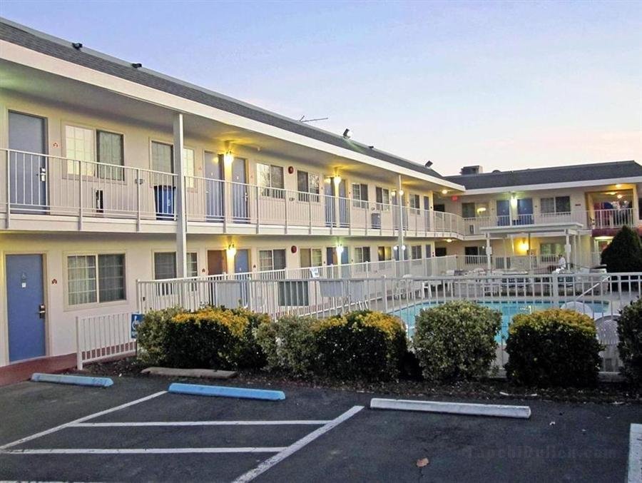 Motel 6-Napa, CA