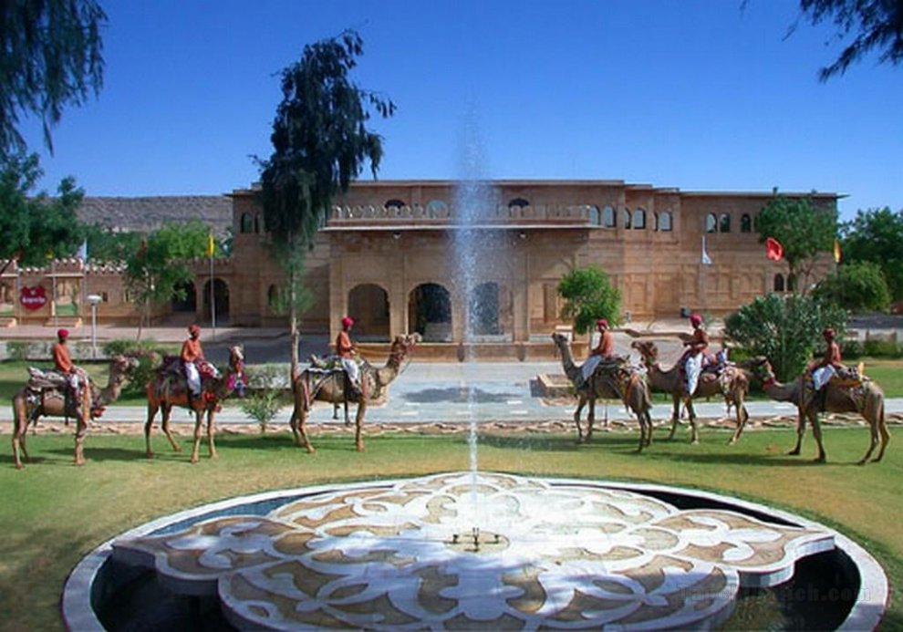 Khách sạn Gorbandh Palace