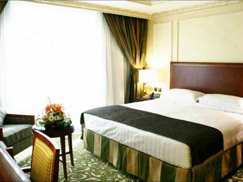 Khách sạn Royal Inn Al-Rawda