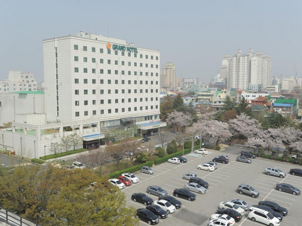 Khách sạn Onyang Grand