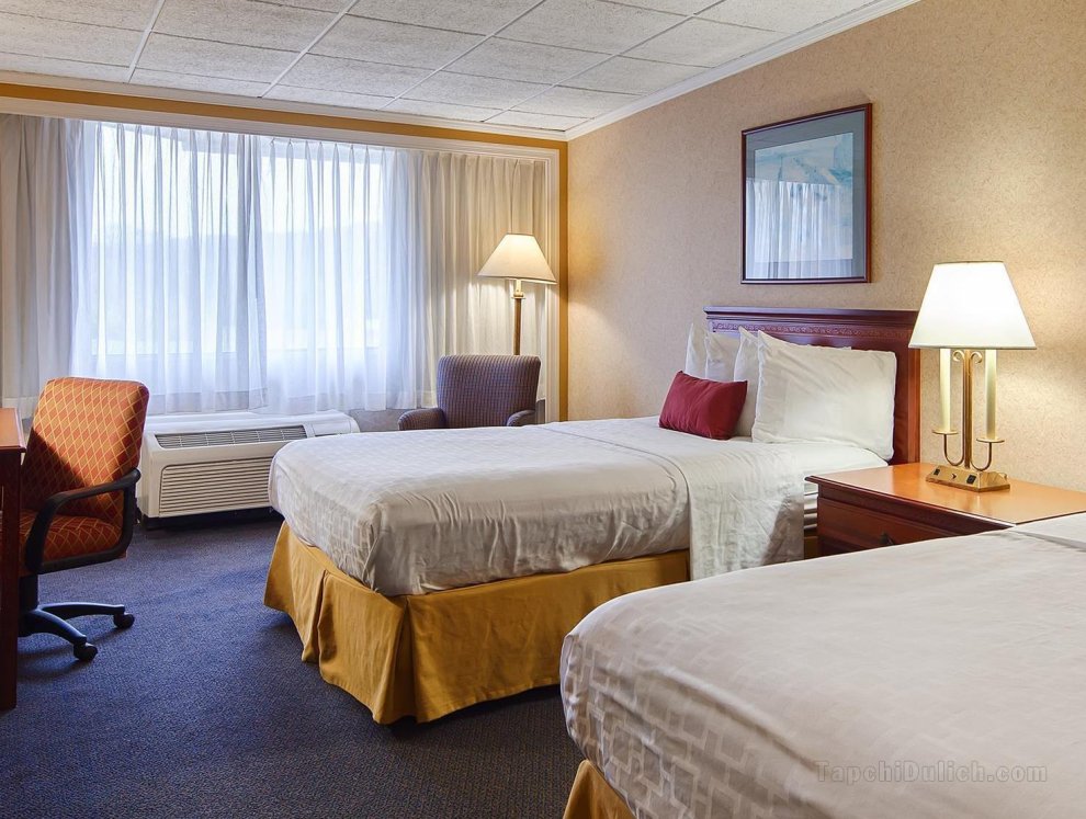 Khách sạn SureStay Plus by Best Western Lehigh Valley