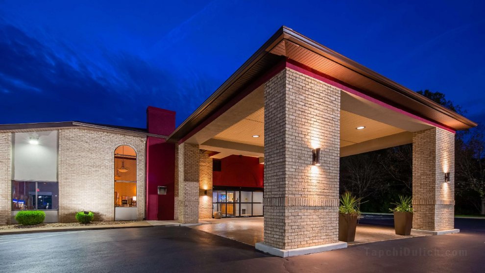 Best Western Plus North Canton Inn and Suites