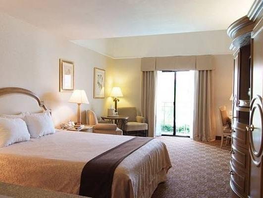 Khách sạn Best Western Posada Royale and Suites