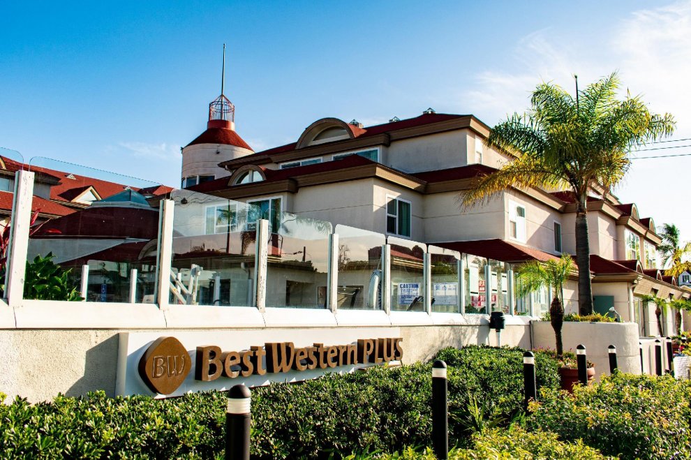 Khách sạn Best Western Plus Suites Coronado Island