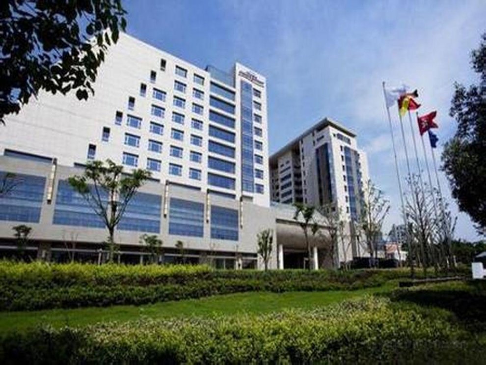 Khách sạn Howard Johnson Garden Plaza Yixing