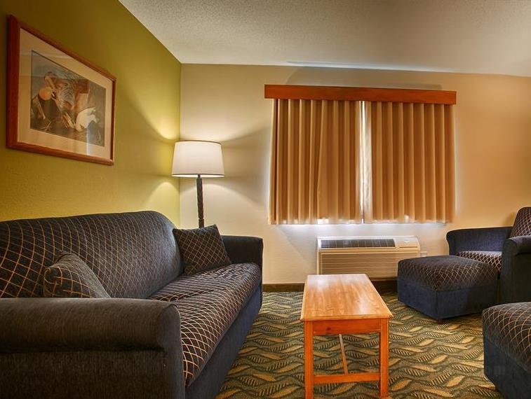 Khách sạn Best Western Rivertown and Suites