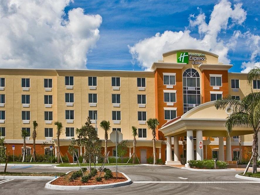 Khách sạn Holiday Inn Express & Suites Port St. Lucie West