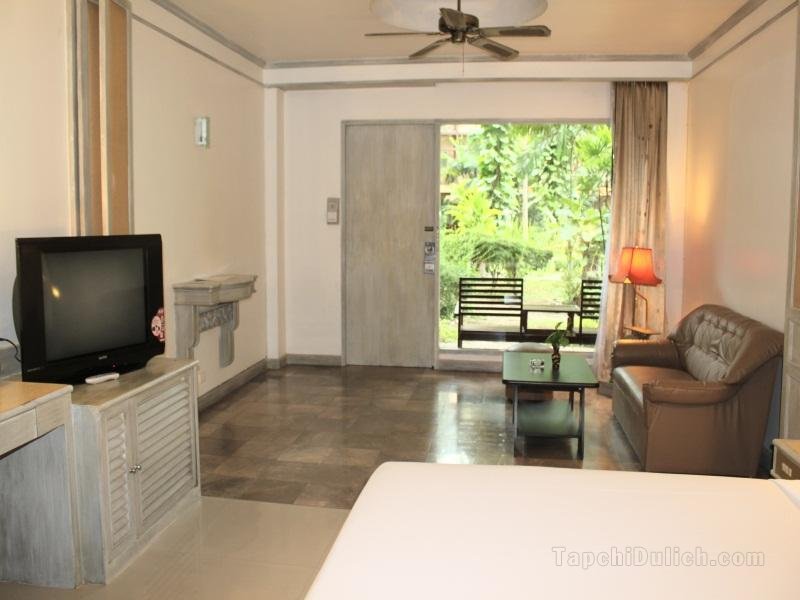 Khách sạn Basaya Beach & Resort (SHA Extra Plus)