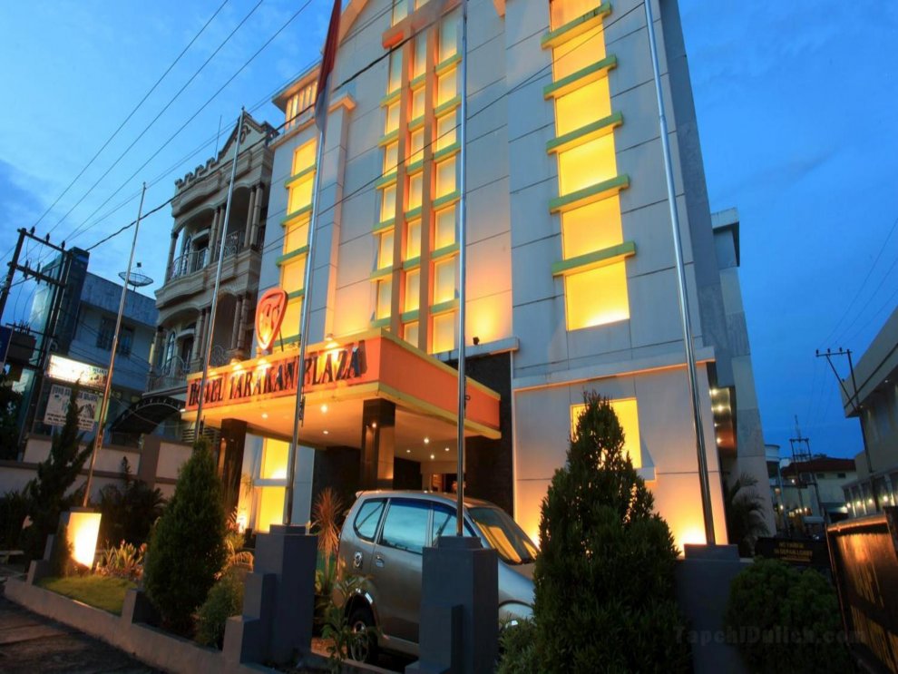 Khách sạn Tarakan Plaza