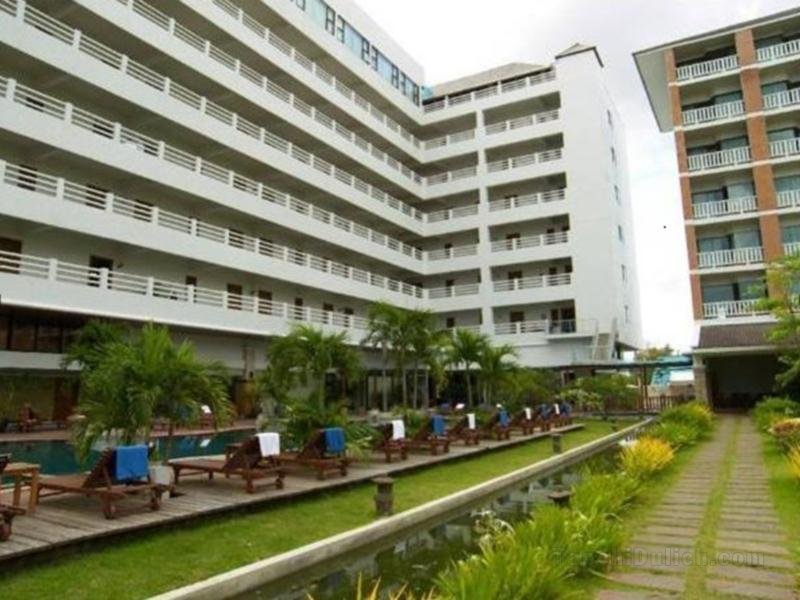 Khách sạn Hatyai Paradise & Resort