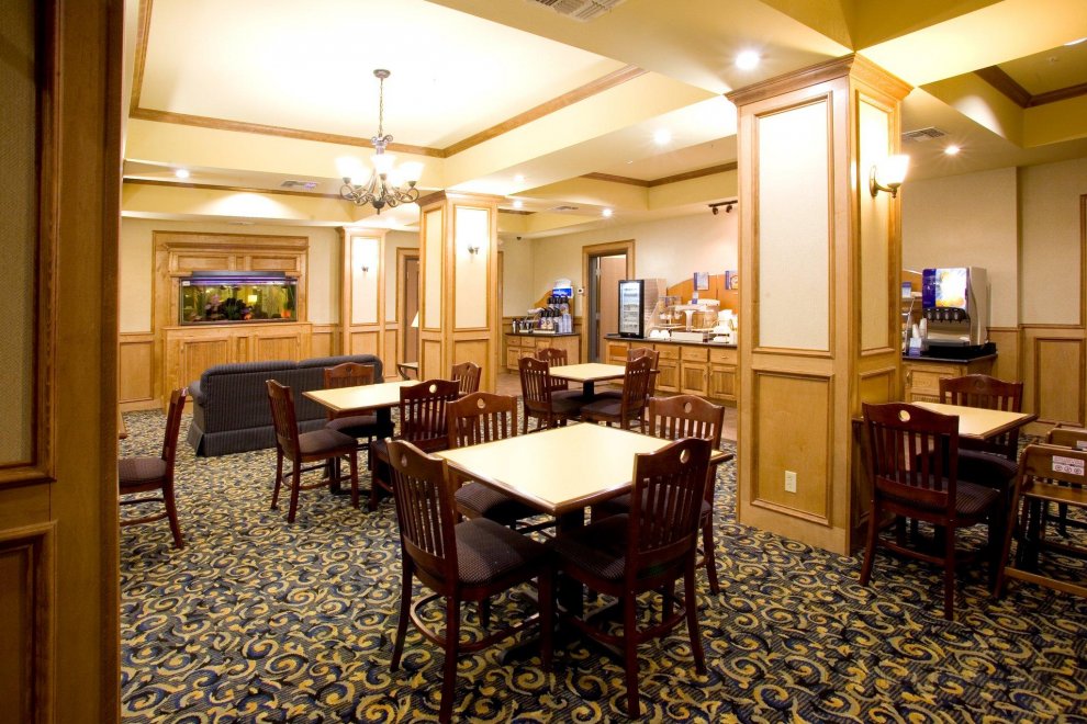 Khách sạn Holiday Inn Express & Suites Jourdanton Pleasanton