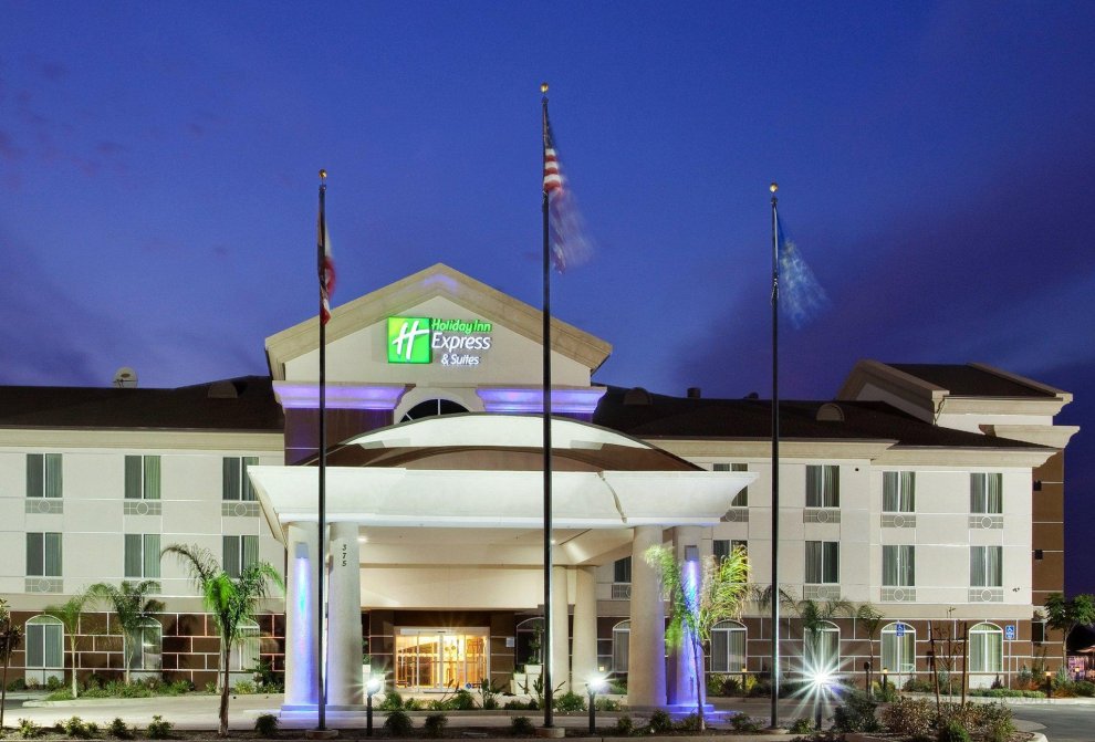 Khách sạn Holiday Inn Express & Suites Dinuba West