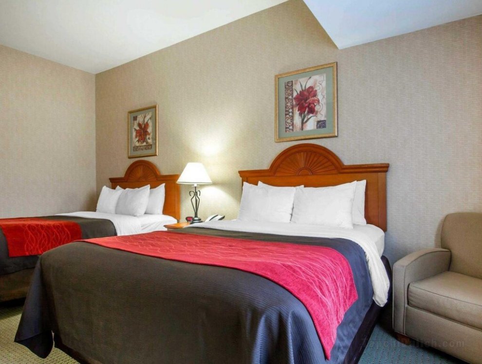 Comfort Inn and Suites adj to Akwesasne Mohawk Casino