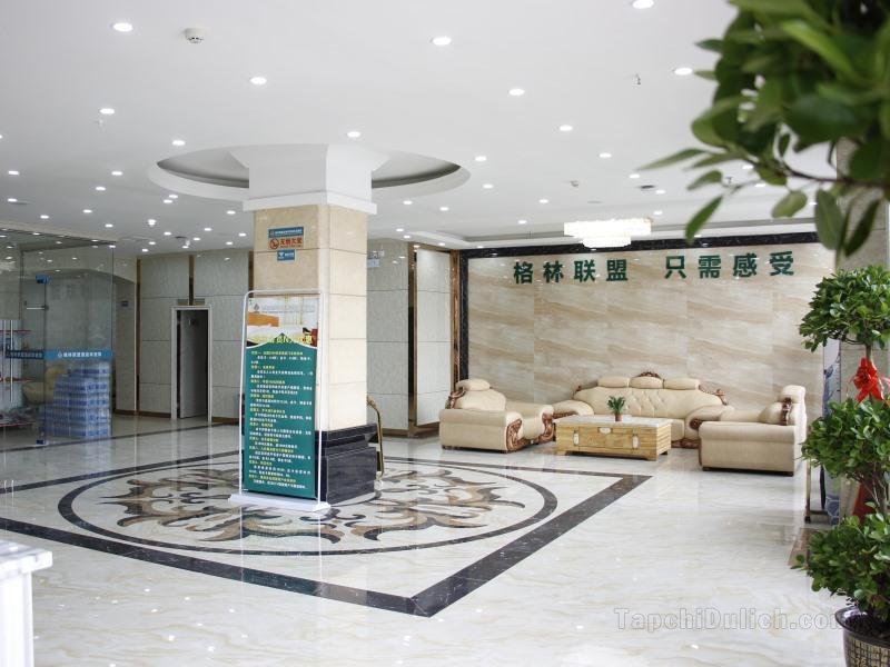 Khách sạn GreenTree Alliance Yichun Fengcheng Jianyi Avenue