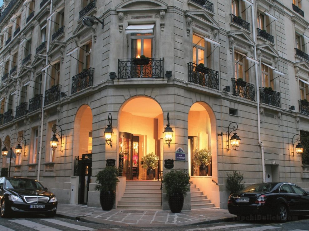 Hotel Balzac Champs Elysees Paris
