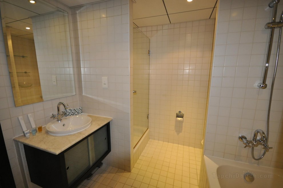 130平方米2臥室公寓(迪拜碼頭) - 有3間私人浴室