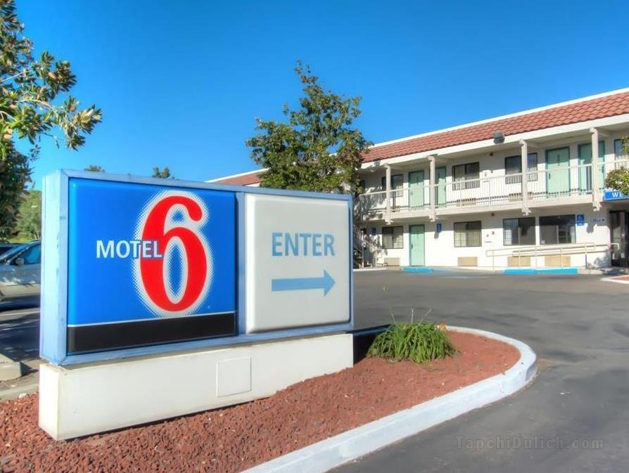 Motel 6-Redding, CA - South