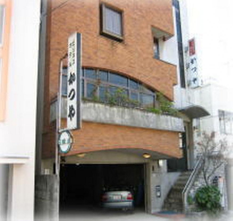 Khách sạn Business Katsuya