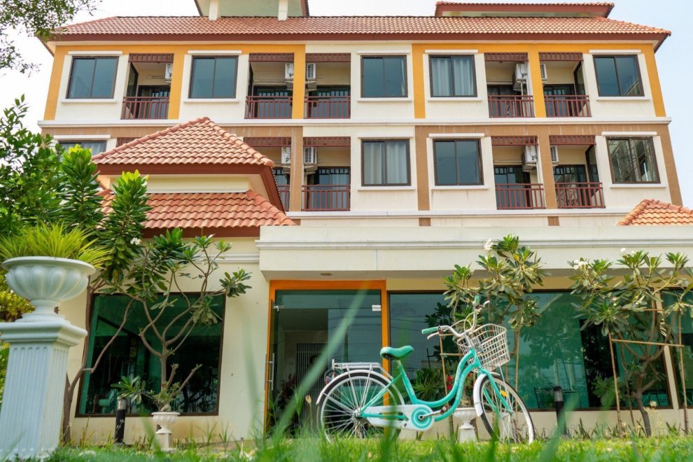 Khách sạn Sasi Nonthaburi and apartment