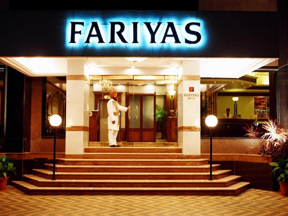 Khách sạn Fariyas