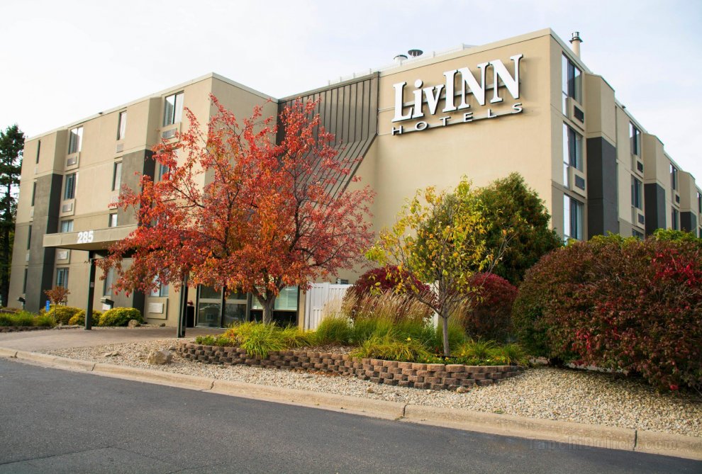 Khách sạn LivINN St Paul East / Maplewood