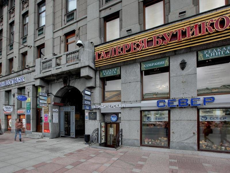 Khách sạn Ra Nevsky 44