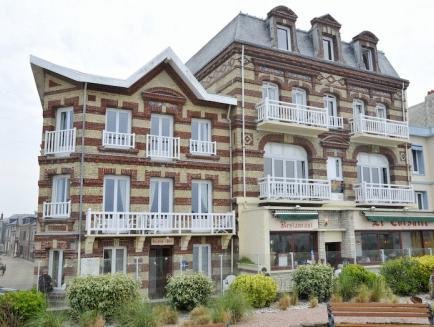 Khách sạn Le Rayon Vert