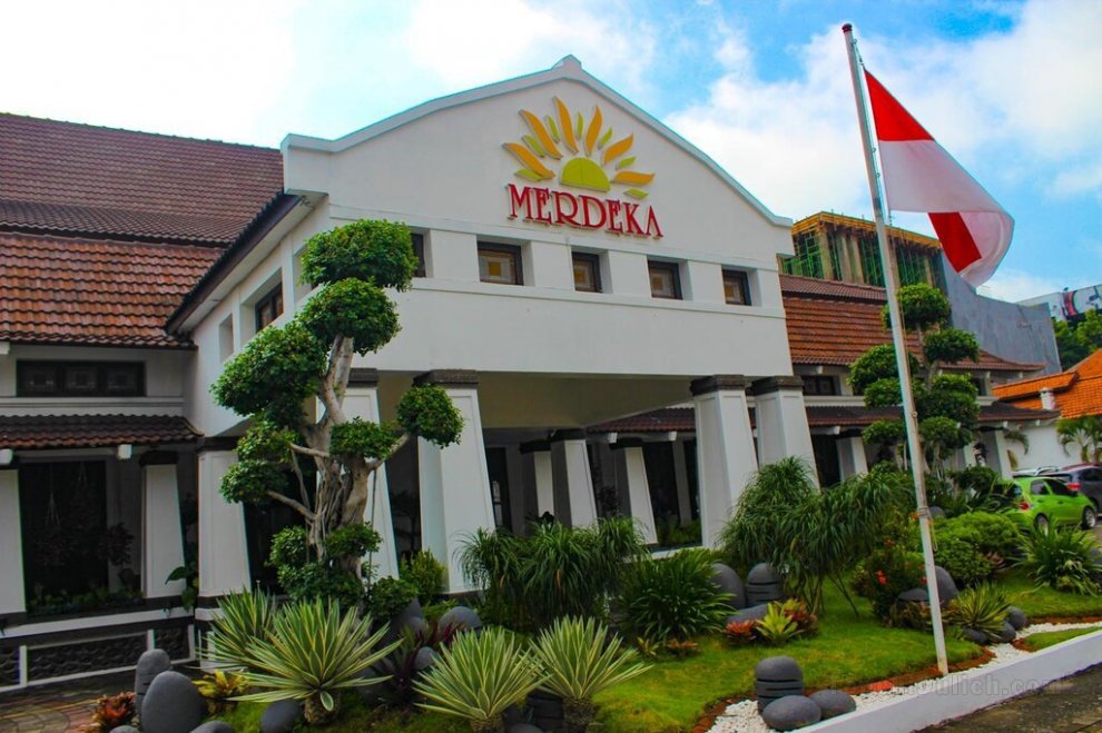 Khách sạn Merdeka Kediri