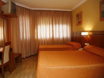 Khách sạn HHB Pontevedra Confort