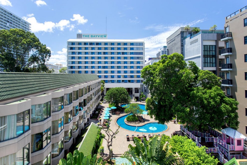 Khách sạn The Bayview Pattaya (SHA Plus+)